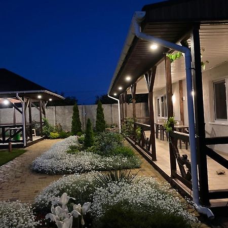 Три Кошки Chornomorsk Exterior foto