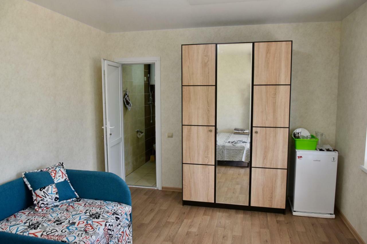 Три Кошки Chornomorsk Exterior foto