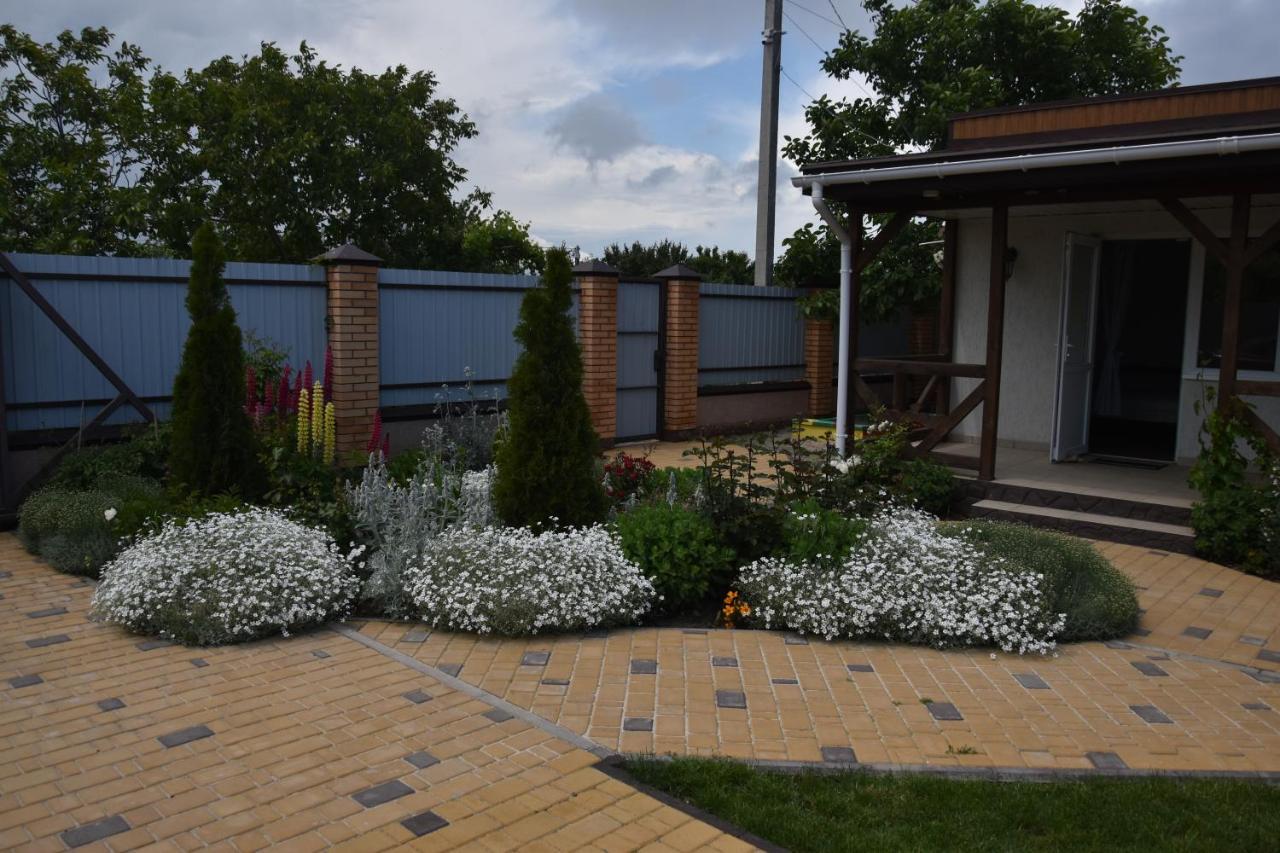 Три Кошки Chornomorsk Exterior foto