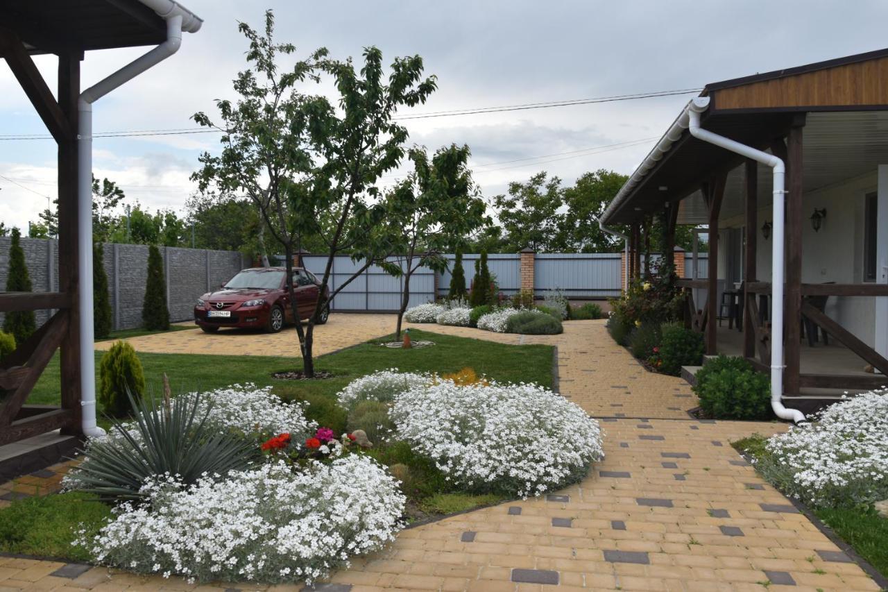 Три Кошки Chornomorsk Exterior foto
